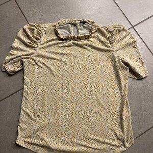 Women’s Adeianna papell top size large